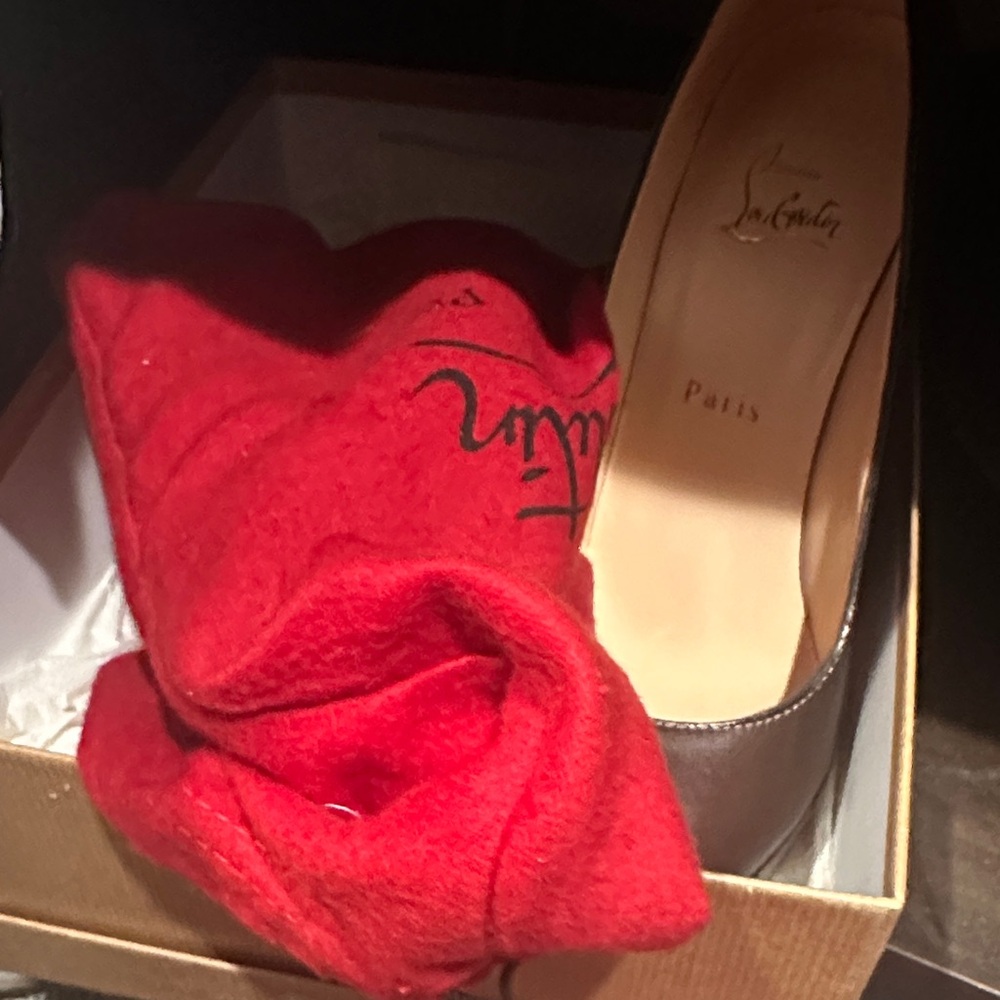 Christian Louboutin Chocolate Brown Heels - Picture 6 of 6